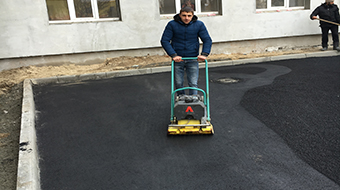 Укладка асфальта в Коростене